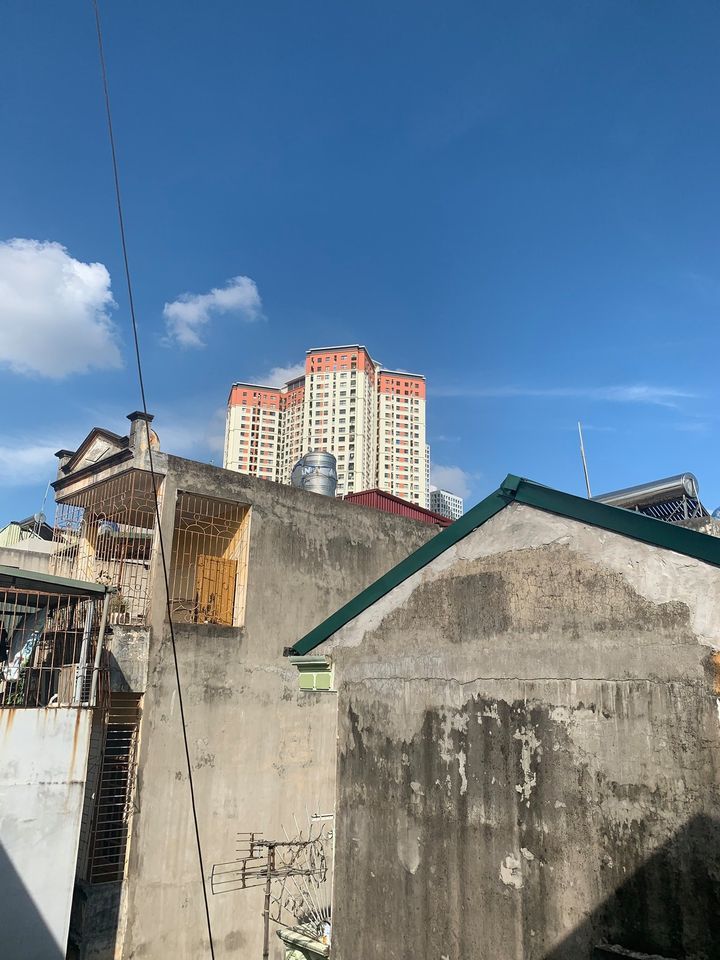 BÁN GẤP NHÀ MỚI NGÔ QUYỀN 42M2 ,SỔ VUÔNG VẮN,2MẶT THOÁNG,Ô TÔ ĐỖ CÁCH NHÀ 15M